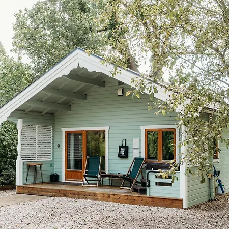 Orman Evi Bazare Log Cabin, Whinstone View